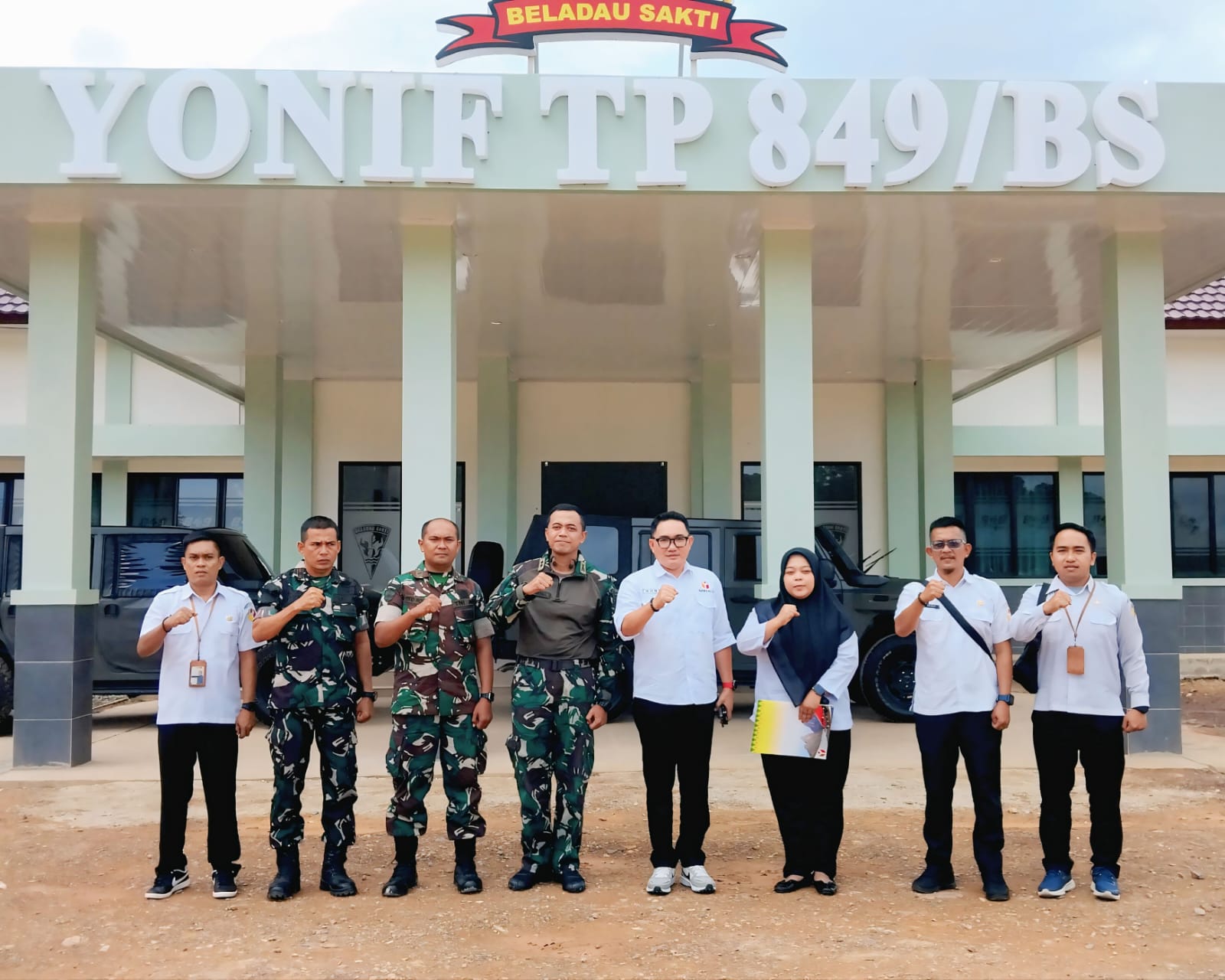 Konsolidasi Demokrasi dan Penguatan Netralitas Institusi bersama Yonif TP 849/BS Beladau Sakti