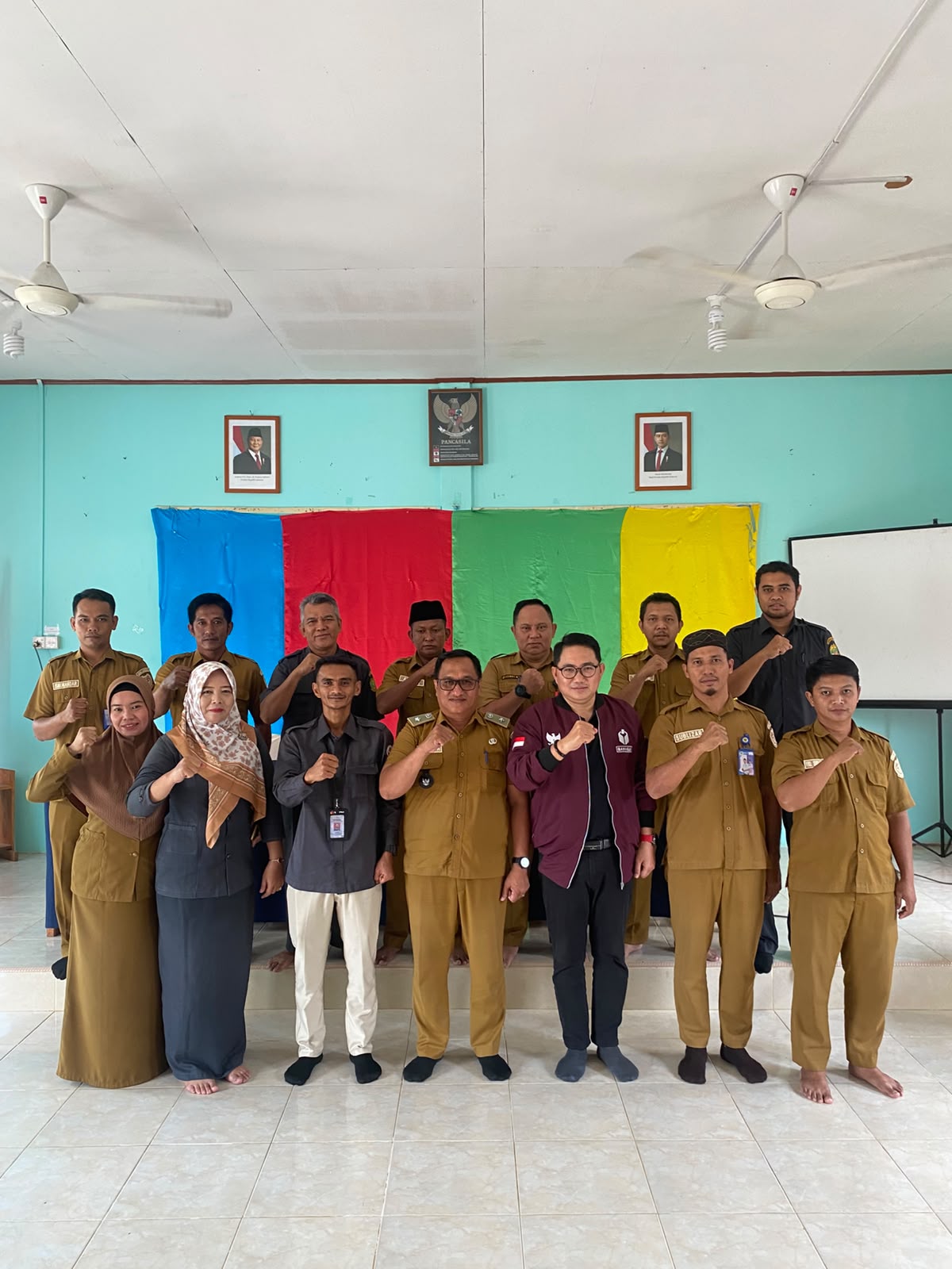 Bawaslu Kabupaten Lingga melaksanakan audiensi bersama Pemerintah Desa Tanjung Harapan, Kecamatan Singkep