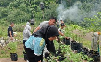 Perkuat Budaya Kerja Berintegritas dan Peduli Lingkungan sebagai implementasi dari kegiatan Jumpa Berlian