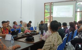 Bawaslu Lingga Gelar Rapat Rutin Persiapkan IKU Semester I dan Bawaslu Membelajarkan Vol. 2 dengan Fokus Penegakan Hukum Pemilu